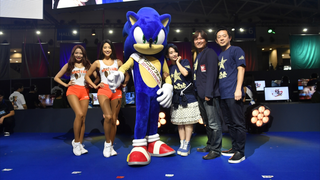 Sonic The Hedgehog Is Teaming Up With Hooters (Yes, Hooters)<em></em>